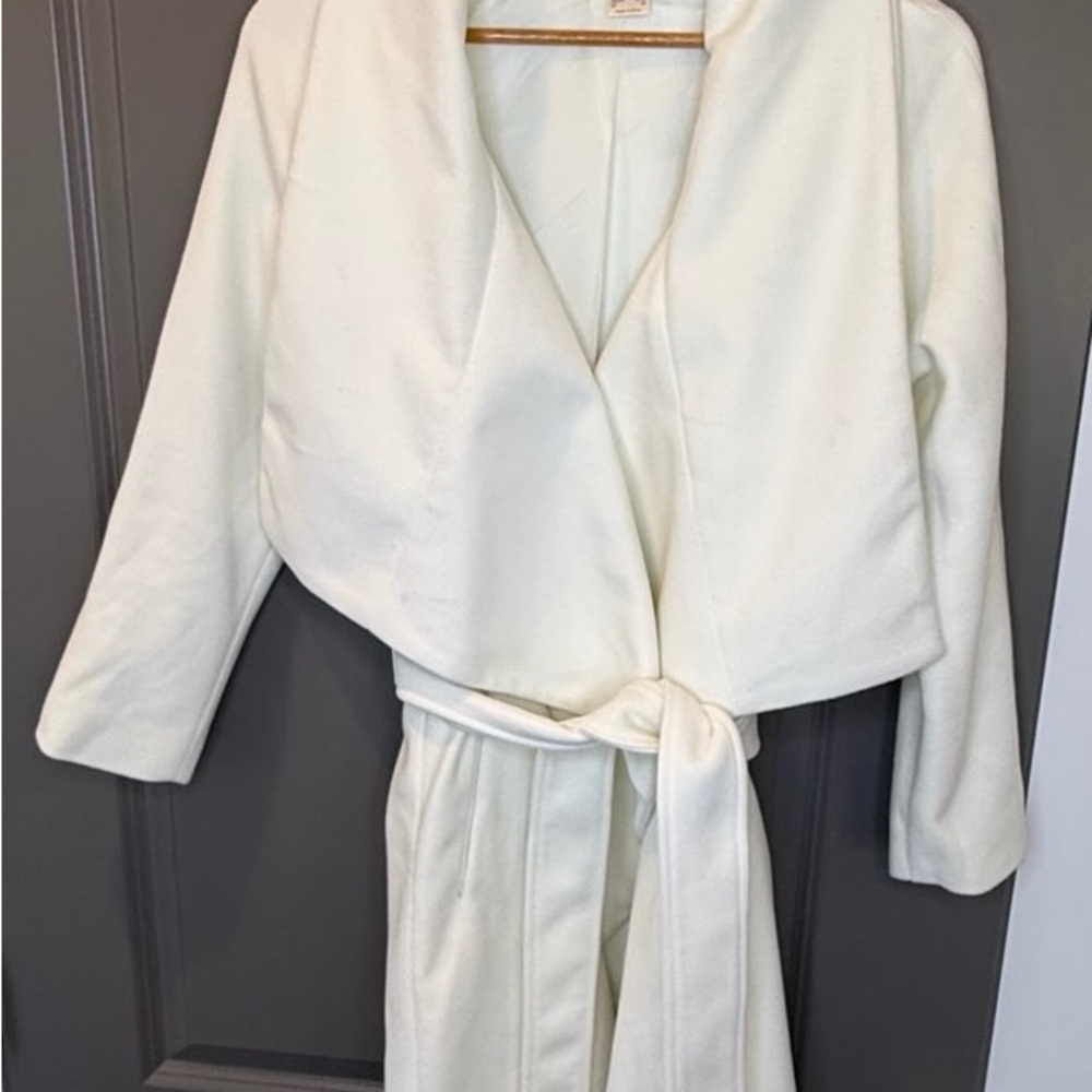 VENUS White/Off-White Wrap Tie Coat XS Open Front Belted Jacket
